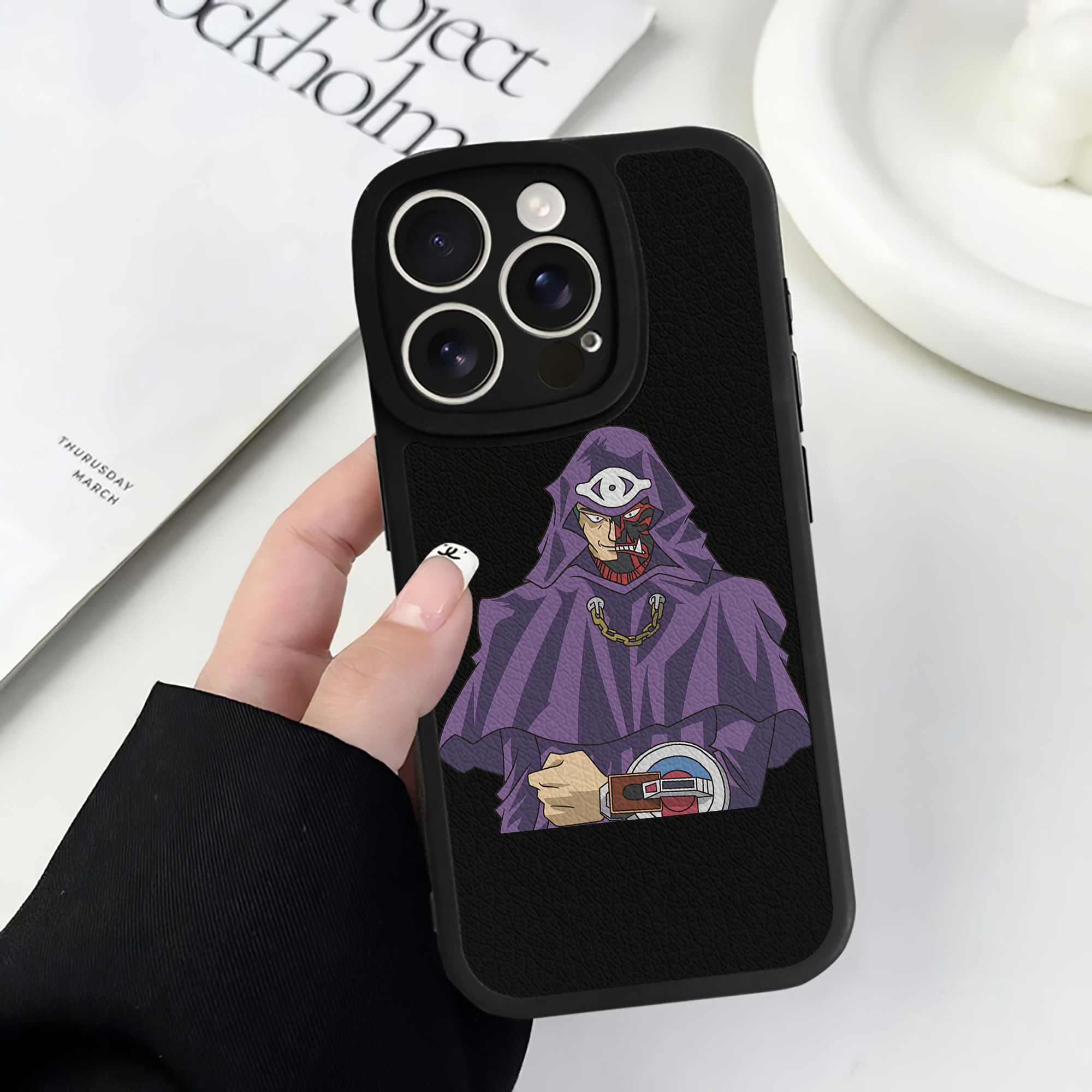 （画像用） 遊☆戯☆王 Yu-Gi-Oh! 【iPhone 16シリーズ対応】シリコンスマホケース（レザー調） 材質：シリコン